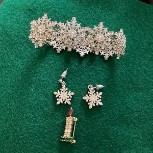 Christmas jewelry set: bracelet, earrings, pin